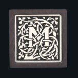 ヴィンテージモノグラムMアールヌーボー文字 ギフトボックス<br><div class="desc">アールヌーボーの文字 – Monograms From the Arts & Crafts Movementこの文字Mは1901年に作られた素敵なマグゴモノグラムMで、本のセットで出版されている。モノグラムMは、スタイルのアールヌーボー模様のスタイルに非常に多くの素晴らしい手描きつる植物パターンに囲まれ、しばしば流れる花模様と様式化され、流れるデザインによって特徴づけられた。この手紙Mモノグラムは芸術工芸スタイルでもあり、アールヌーボー時代と非常に一致した。アート&クラフツスタイルは、美しいデザインを探し求め、機械の生産に反応した。デザインのモノグラムインスパイアM、芸術工芸品Mモノグラムはシンプル、手作りの木版で印刷されたように、のモノグラムMは、頑丈で、目的に合った粗い髪質、ほぼ中世のMの品質であるもし。</div>