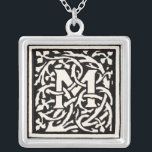 ヴィンテージモノグラムMアールヌーボー文字 シルバープレートネックレス<br><div class="desc">アールヌーボーの文字 – Monograms From the Arts & Crafts Movementこの文字Mは1901年に作られた素敵なマグゴモノグラムMで、本のセットで出版されている。モノグラムMは、スタイルのアールヌーボー模様のスタイルに非常に多くの素晴らしい手描きつる植物パターンに囲まれ、しばしば流れる花模様と様式化され、流れるデザインによって特徴づけられた。この手紙Mモノグラムは芸術工芸スタイルでもあり、アールヌーボー時代と非常に一致した。アート&クラフツスタイルは、美しいデザインを探し求め、機械の生産に反応した。デザインのモノグラムインスパイアM、芸術工芸品Mモノグラムはシンプル、手作りの木版で印刷されたように、のモノグラムMは、頑丈で、目的に合った粗い髪質、ほぼ中世のMの品質であるもし。</div>