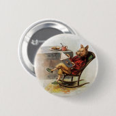 ヴィンテージユーモア、ロッキングチェア読の豚の本 缶バッジ (正面&裏面)