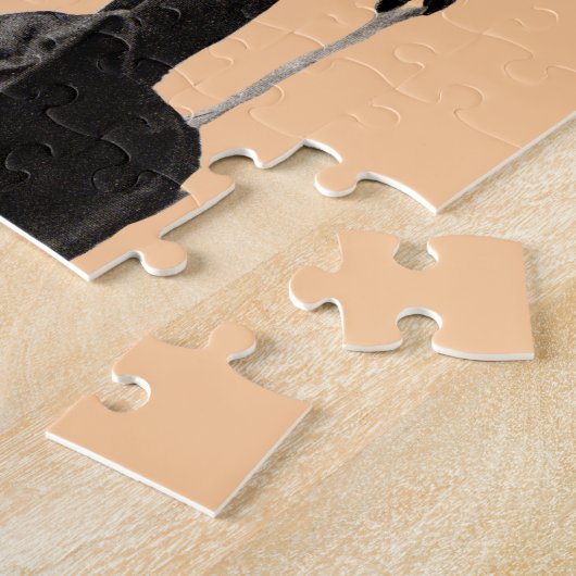 ヴィンテージヨガの女性が犬のポーズを上向きに ジグソーパズル (側面)