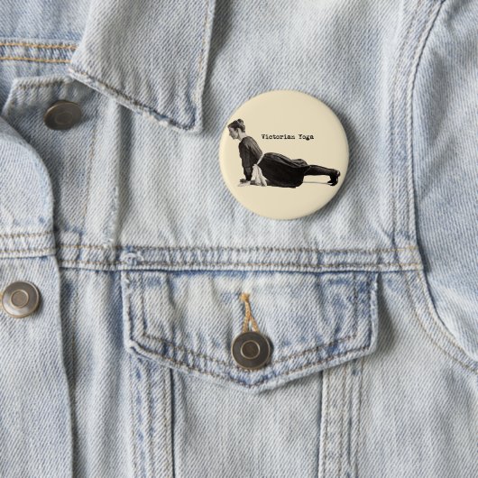 ヴィンテージヨガウーマンアップドッグアンティーク 缶バッジ (インサイチュ)