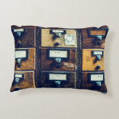 ヴィンテージライブラリカードカタログウッドキャビネット アクセントクッション (裏面)