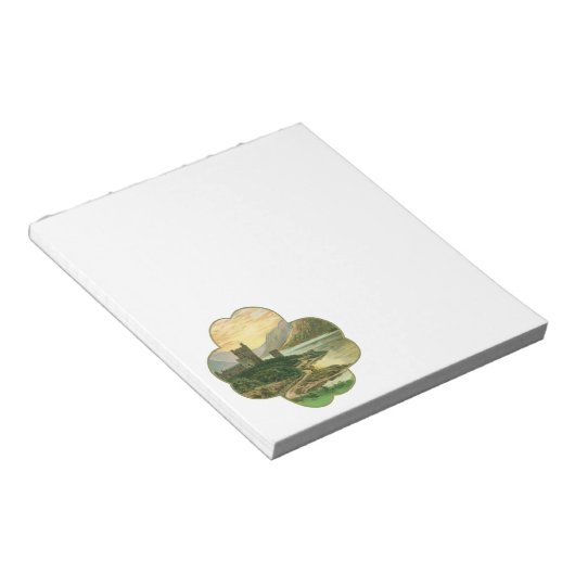 ヴィンテージラッキー金ゴールドシャームロックとアイルランドの城 ノートパッド (アングル)