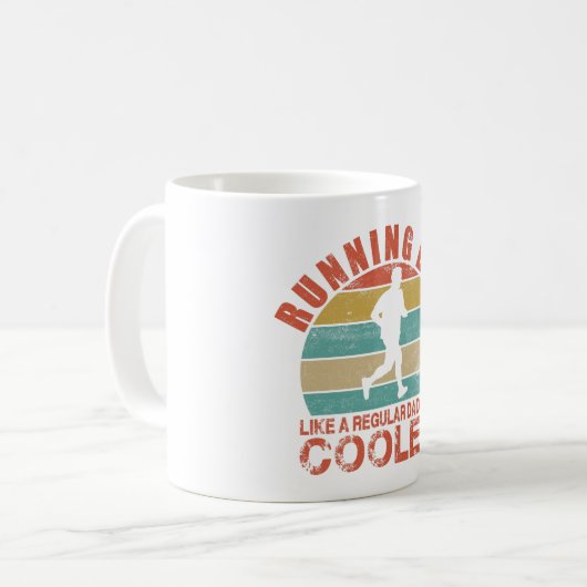 ヴィンテージランニングのパパは普通のパパのようだがクール コーヒーマグカップ (正面左)
