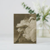 ヴィンテージリスク踊りガール写真 ポストカード (スタンド正面)