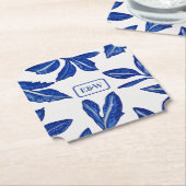 ヴィンテージリーフとカップルのモノグラム – 青と白 ペーパーコースター (アングル)