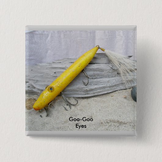ヴィンテージルアーイエローゴゴアイズルアーバッジ 缶バッジ (正面)