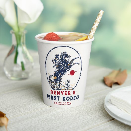 ヴィンテージレッドカウボーイファーストロデオ誕生日 紙コップ (インサイチュ)