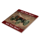 ヴィンテージレッドトラクター素朴バーンドシェッドセラミックタイル タイル (側面)