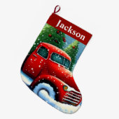 ヴィンテージレッドトラックとクリスマスツリーかわいい雪 ラージクリスマスストッキング (正面 (吊り時))