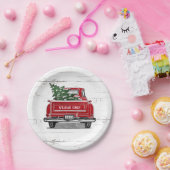 ヴィンテージレッドトラックとクリスマスツリーの家族名 ペーパープレート (パーティー)