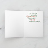 ヴィンテージレッドトラックと松の森の写真クリスマス シーズンカード (内部)