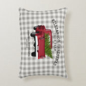 ヴィンテージレッドトラッククリスマスツリーファームあなたの名前 アクセントクッション (正面(垂直))