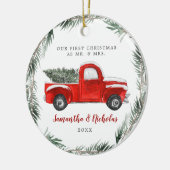 ヴィンテージレッドファームトラック|初めてのクリスマスズMr & Mrs セラミックオーナメント (左)