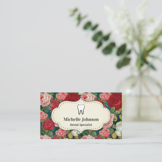 ヴィンテージレッドローゼズティースデンタルクリニック歯科医 名刺 (スタンド正面)