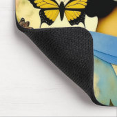 ヴィンテージレディ、蝶、花とインスパイアの マウスパッド (コーナー)