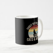 ヴィンテージレトロで猫や本に気を取られる コーヒーマグカップ (正面右)