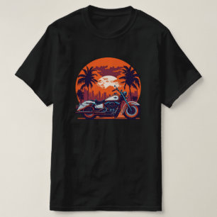 ヴィンテージレトロオートバイサンセットバイクもしくは自転車に乗る人クラシック Tシャツ