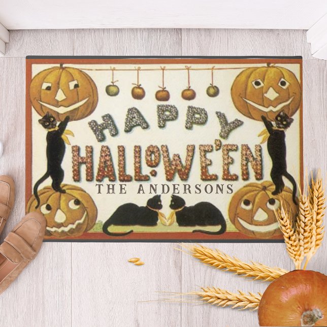 ヴィンテージレトロカボチャ&キャッツカスタムハロウィン ドアマット (Vintage Retro Pumpkins and Cats Custom Halloween Doormat - Add your family name or custom text.)