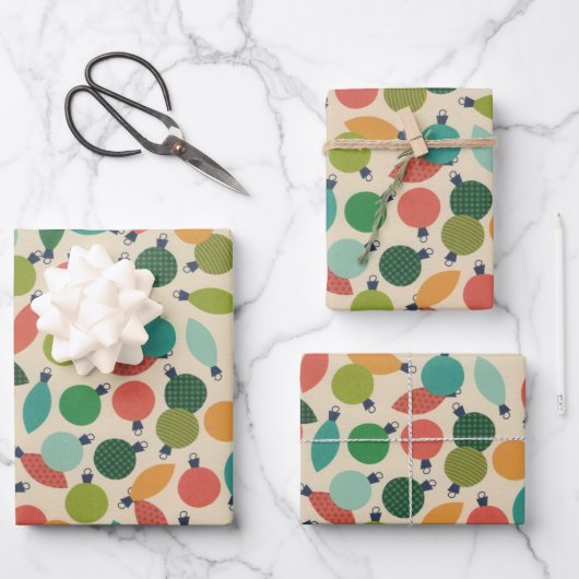 ヴィンテージレトロクリスマスオーナメントとライト ラッピングペーパーシート (正面)