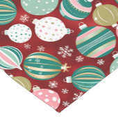 ヴィンテージレトロクリスマスオーナメントと雪 ショートテーブルランナー (コーナー)