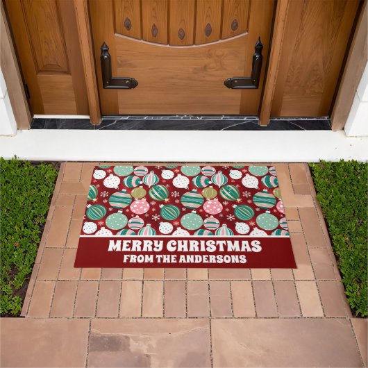 ヴィンテージレトロクリスマスオーナメントと雪 ドアマット (室外)