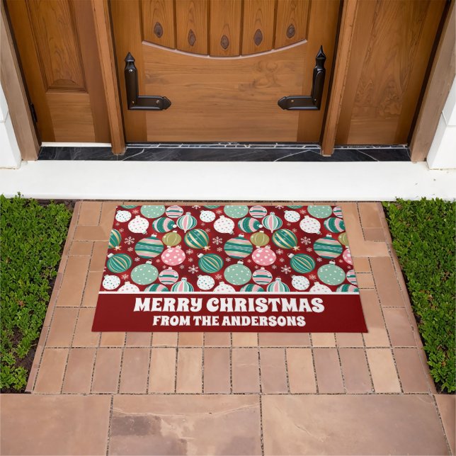 ヴィンテージレトロクリスマスオーナメントと雪 ドアマット (室外)