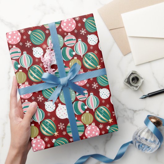 ヴィンテージレトロクリスマスオーナメントと雪 ラッピングペーパー (ギフト)