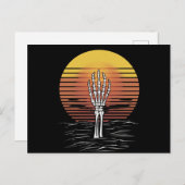 ヴィンテージレトロサンセットハロウィンゾンビハンドホラー ポストカード (正面/裏面)