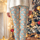 ヴィンテージレトロサンタクロースブルークリスマスパターン レギンス<br><div class="desc">これらのフェスティバルレトロなサンタクロースのクリスマスレギンスでワードローブにヴィンテージtouchを追加する。青い背景に魅力的サンタパターンを採用したレギンスは、ホリデーシーズンに最適。快適でスタイリッシュは、休日のパーティーに着たり、家でくつろいだり、懐かしいクリスマスの精神を日常の外観に加えるのに最適。</div>