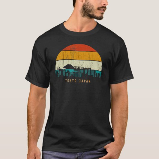 ヴィンテージレトロスタイルスカイライン街並みJの首都 Tシャツ (正面)