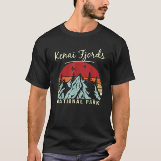 ヴィンテージレトロハイキングキャンピングケナイフィヨルドナショナル Tシャツ