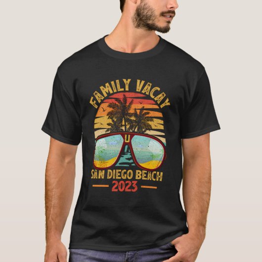 ヴィンテージレトロファミリーバカイ2023カリフォルニアサンダイ Tシャツ (正面)