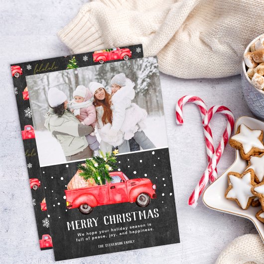 ヴィンテージレトロレッドトラックのクリスマスツリーのチョーク写真 シーズンカード