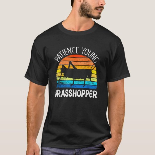 ヴィンテージレトロ忍耐若いバッタ昆虫ロー Tシャツ (正面)