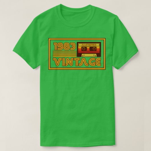 ヴィンテージレトロ1983最高傑作カセットテープ Tシャツ (デザイン正面)