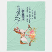 ヴィンテージロッキング馬とフローラブーケ新生児 フリースブランケット (正面)