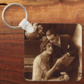 ヴィンテージロマンチックな音楽、愛とロマンス愛好家 キーホルダー (正面)