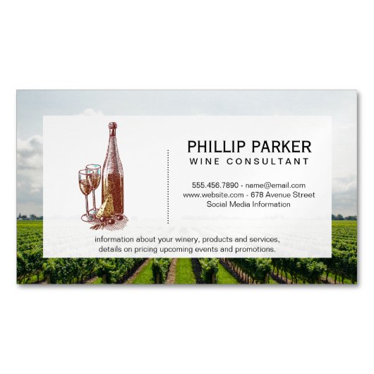 ヴィンテージワインボトルとグラス | ブドウ畑 マグネット名刺 (正面)