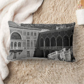 ヴィンテージ公国モナコ宮殿の中庭 ランバークッション (ブランケット)