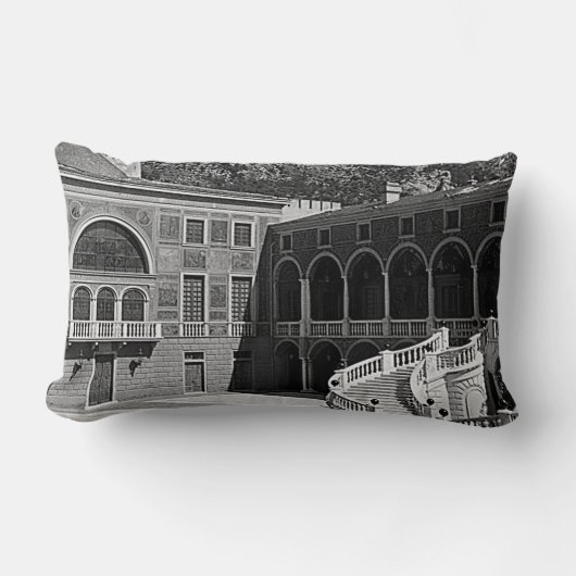 ヴィンテージ公国モナコ宮殿の中庭 ランバークッション (正面)