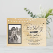 ヴィンテージ写真の誕生日 ライト ルーシック インビテーション (スタンド正面)