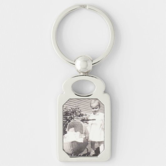 ヴィンテージ写真小さな女の子wベビー乳母車 キーホルダー (正面)