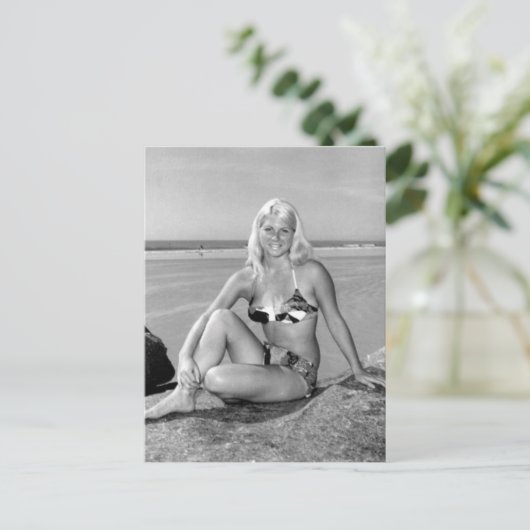 ヴィンテージ写真●ビキニ女の子ココアビーチフロリダ ポストカード (スタンド正面)