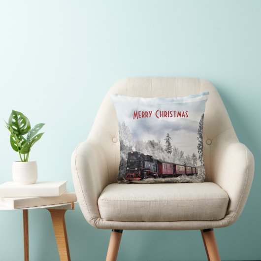 ヴィンテージ列車旅行が冬の風景を通る クッション (椅子)