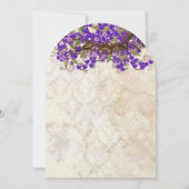 ヴィンテージ動揺してダマスクレース紫の花 招待状 (裏面)