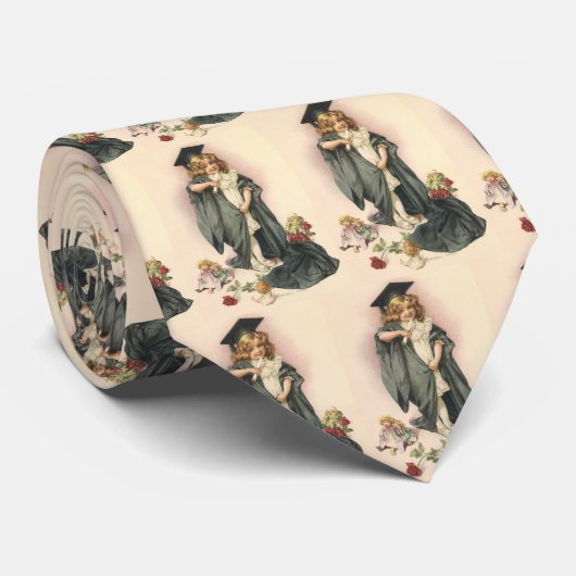 ヴィンテージ卒業、キャップとガウンを着た少女 ネクタイ (ロール)