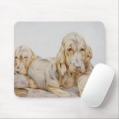 ヴィンテージ可愛いブラッドハウンド、EJ Detmoldによる子犬 マウスパッド (マウス)