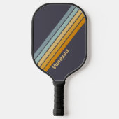 ヴィンテージ名ストライプの付きレトログラード虹 ピックルボールラケット (裏面)