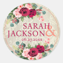 ヴィンテージ壁紙とバラの結婚式